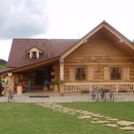 Penzion Malovany Osvetimany Buitenkant foto